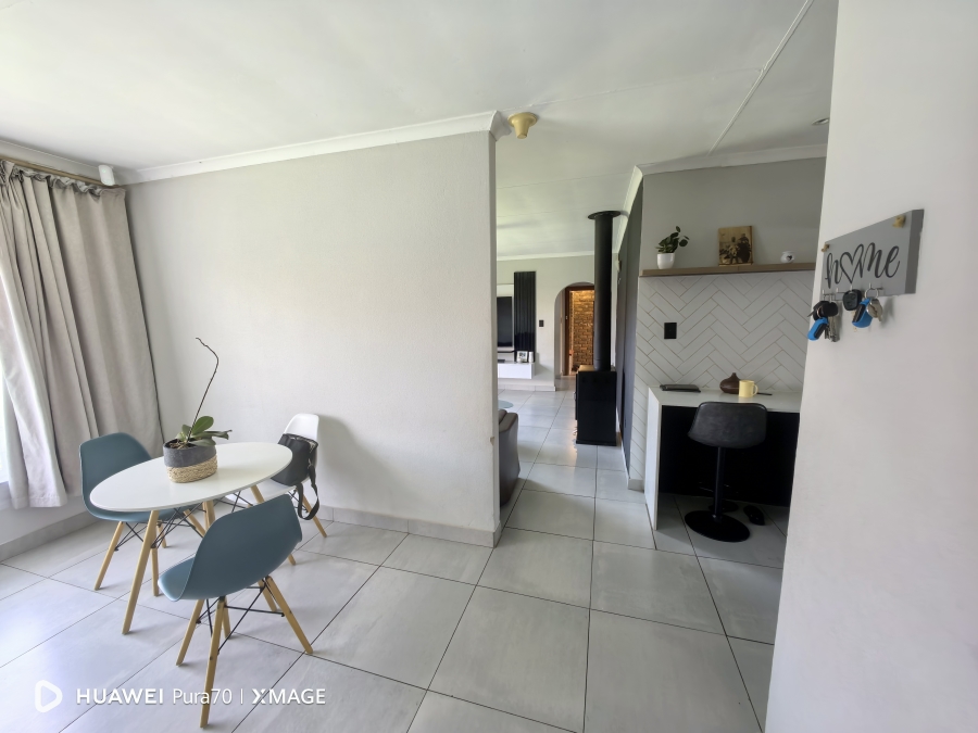 3 Bedroom Property for Sale in Birchleigh North Gauteng