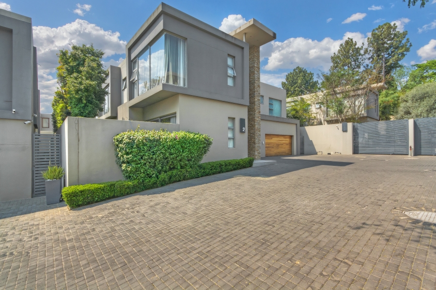 4 Bedroom Property for Sale in Morningside Gauteng
