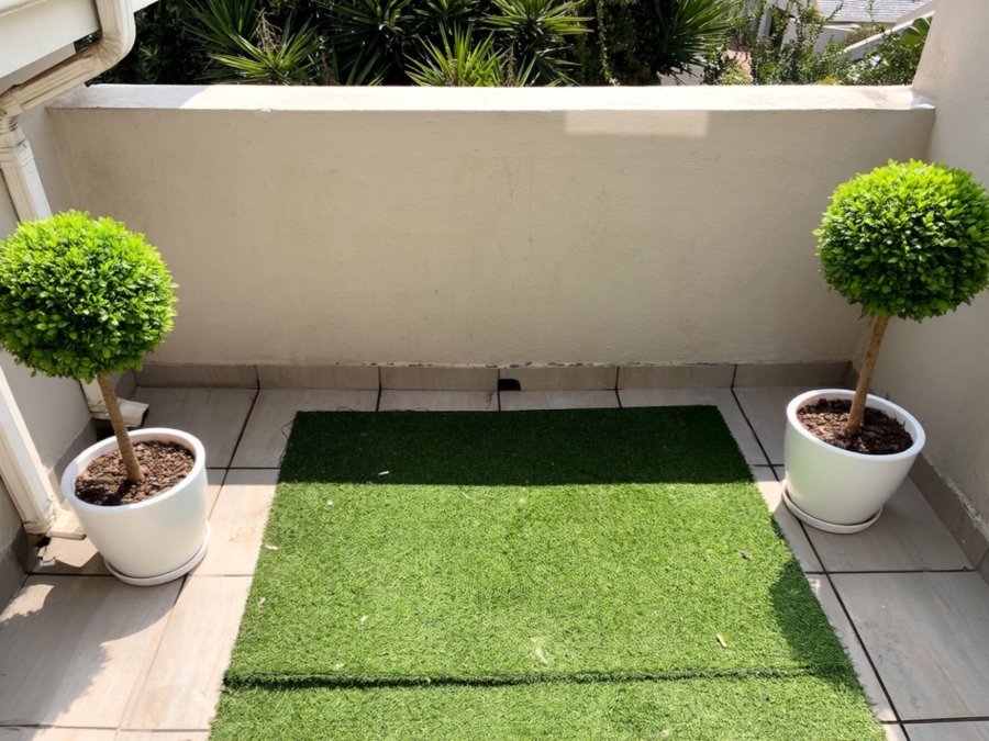 To Let 2 Bedroom Property for Rent in Morningside Gauteng