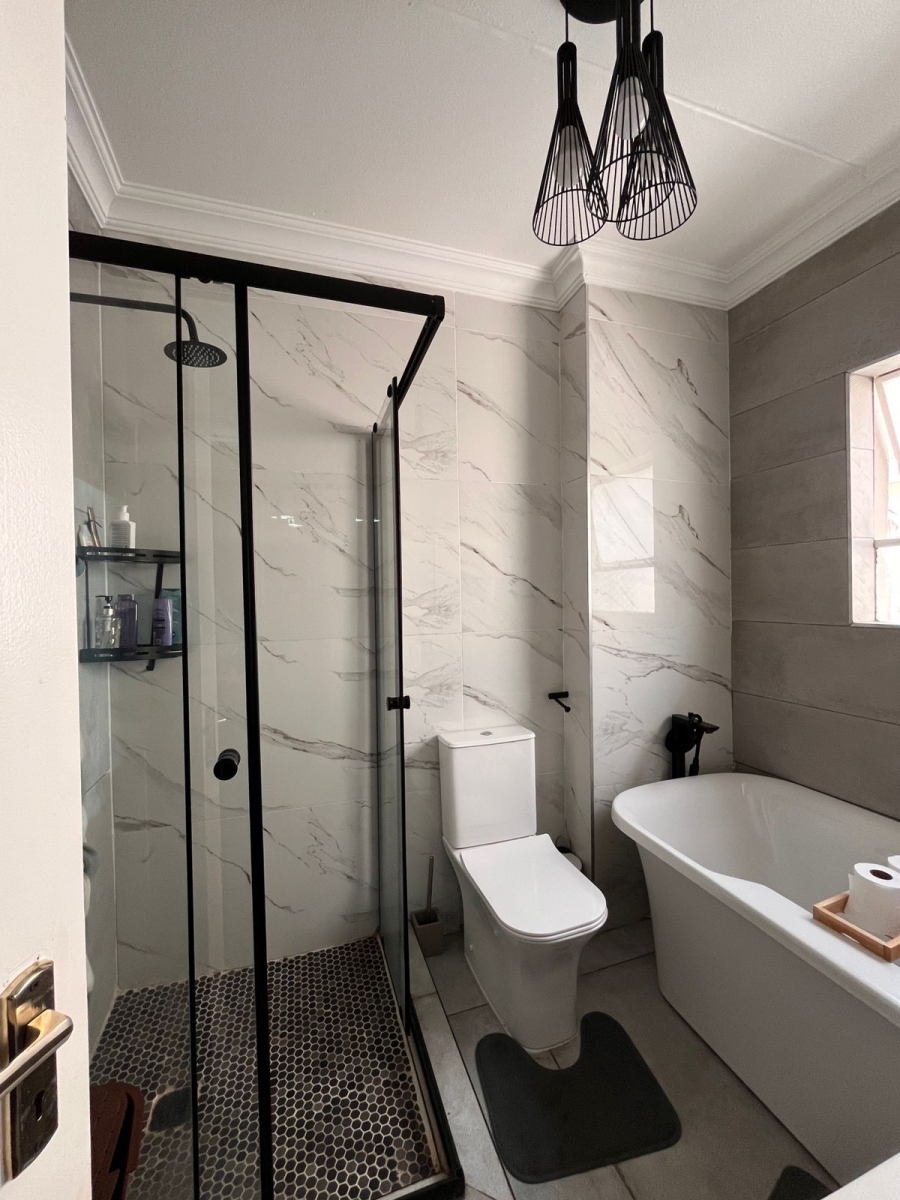 To Let 2 Bedroom Property for Rent in Morningside Gauteng