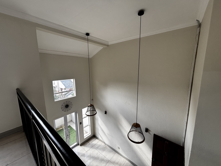 To Let 2 Bedroom Property for Rent in Morningside Gauteng