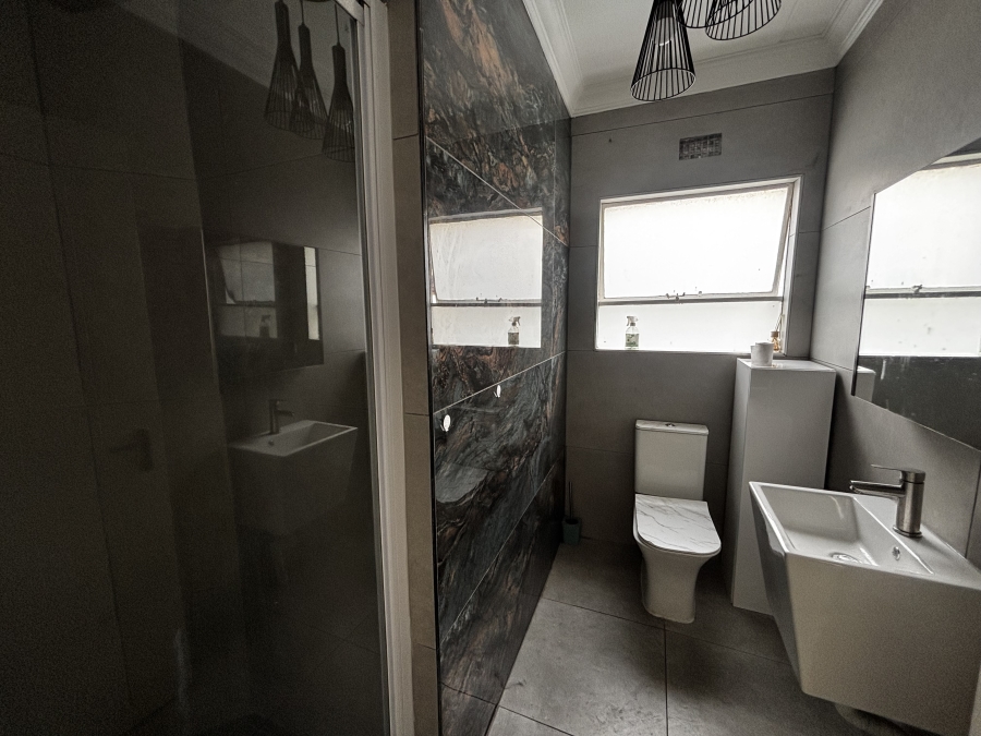 To Let 2 Bedroom Property for Rent in Morningside Gauteng
