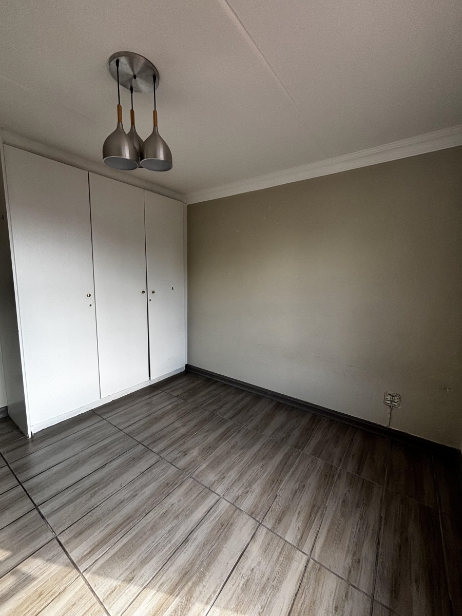 To Let 2 Bedroom Property for Rent in Morningside Gauteng