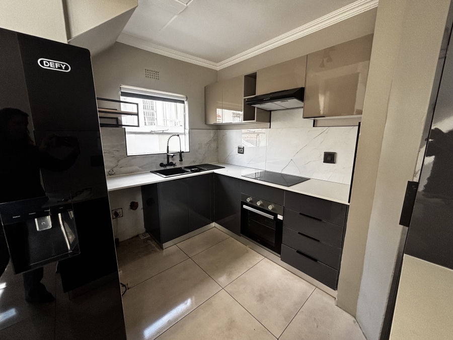 To Let 2 Bedroom Property for Rent in Morningside Gauteng