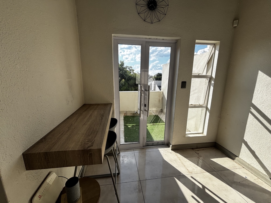 To Let 2 Bedroom Property for Rent in Morningside Gauteng