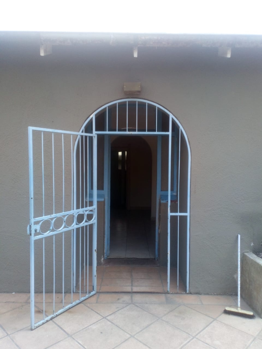 10 Bedroom Property for Sale in Hurst Hill Gauteng