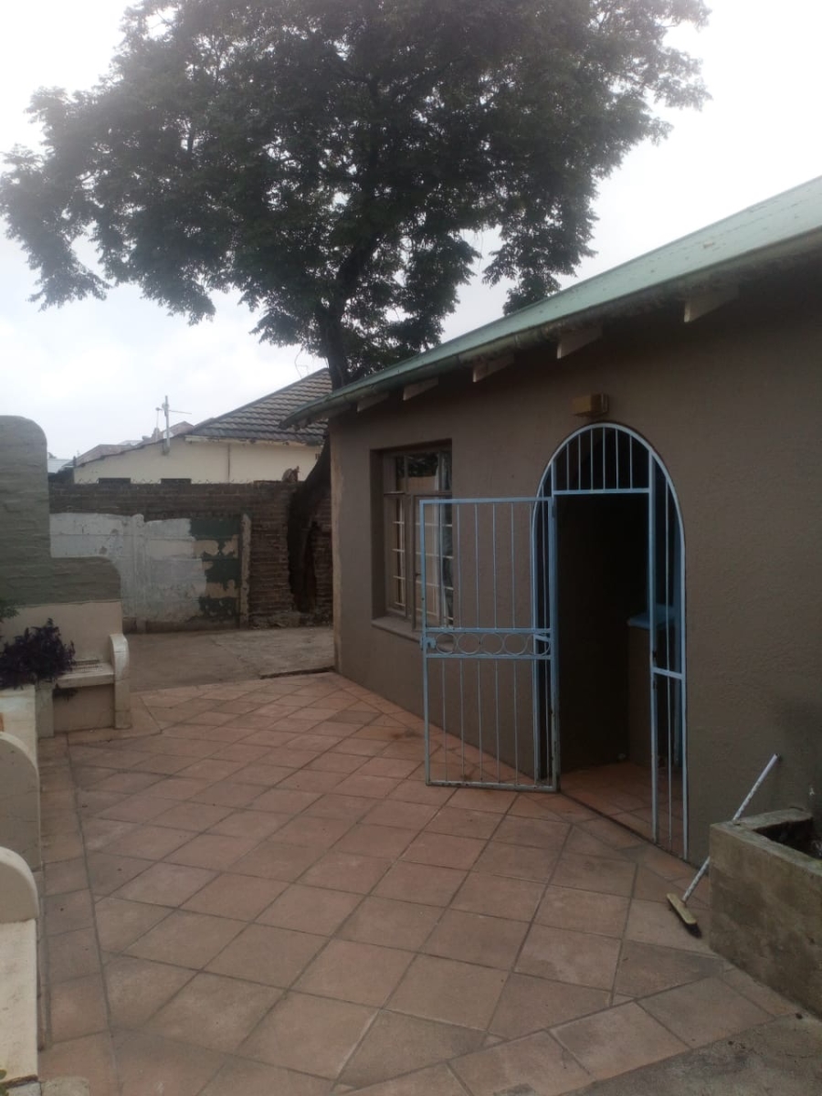 10 Bedroom Property for Sale in Hurst Hill Gauteng