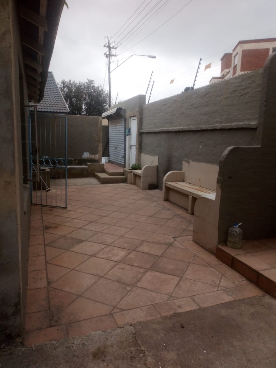 10 Bedroom Property for Sale in Hurst Hill Gauteng
