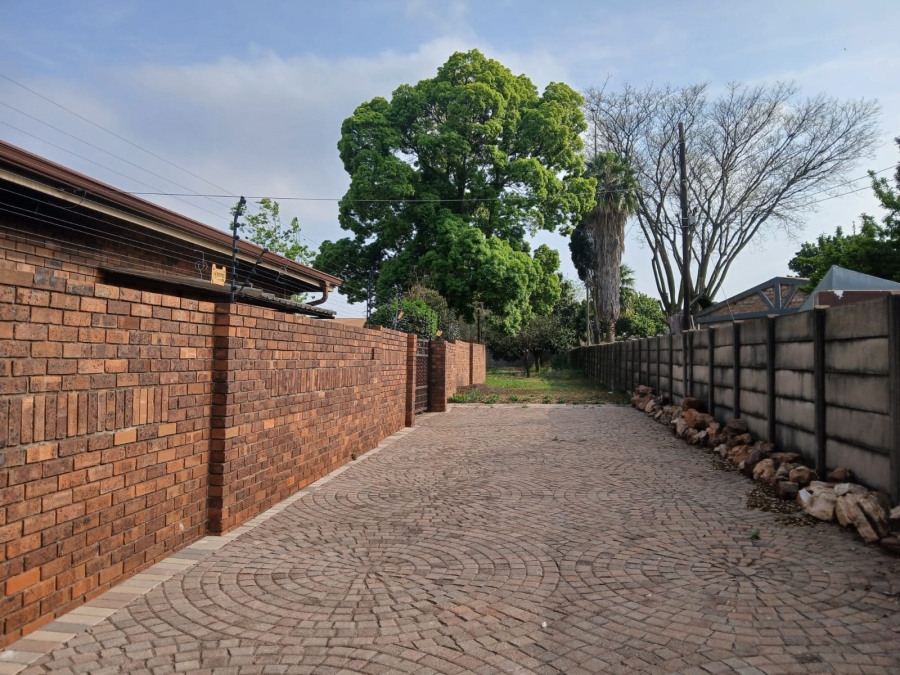 0 Bedroom Property for Sale in Kenleaf Gauteng