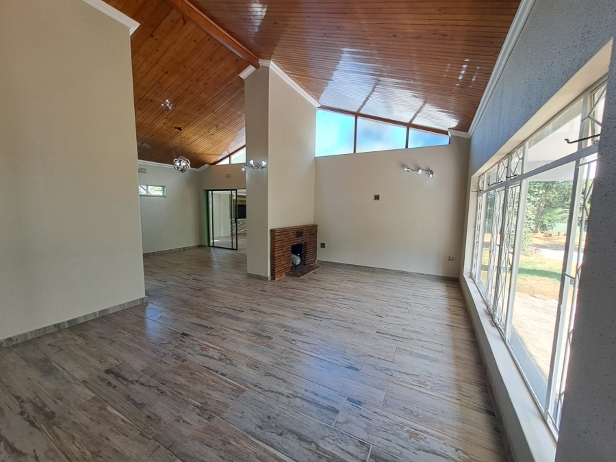 4 Bedroom Property for Sale in Three Rivers Gauteng
