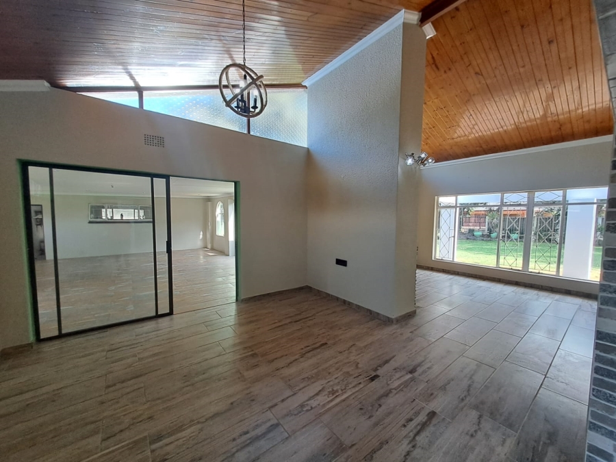 4 Bedroom Property for Sale in Three Rivers Gauteng