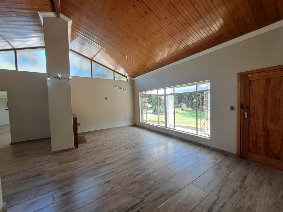 4 Bedroom Property for Sale in Three Rivers Gauteng