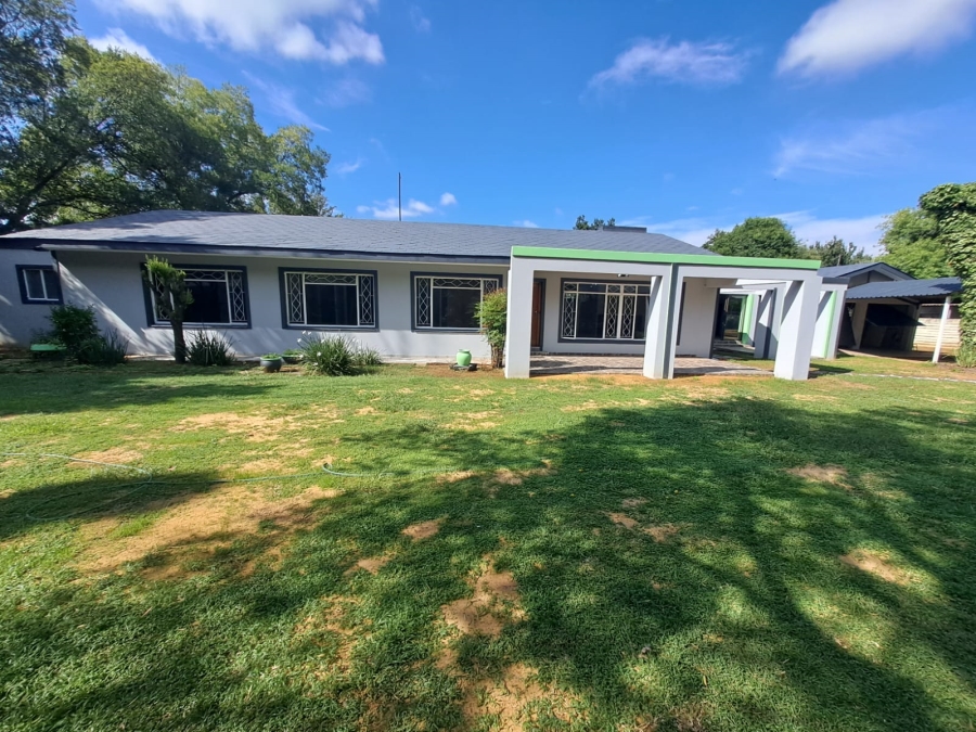 4 Bedroom Property for Sale in Three Rivers Gauteng