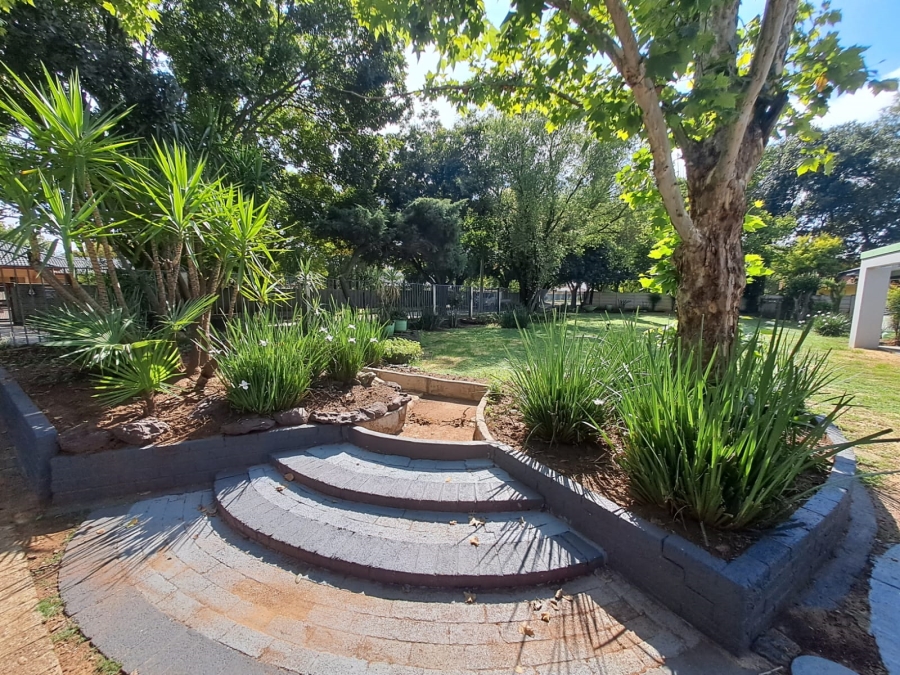 4 Bedroom Property for Sale in Three Rivers Gauteng