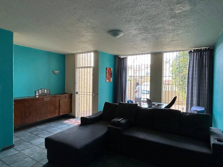 2 Bedroom Property for Sale in Blackheath Gauteng