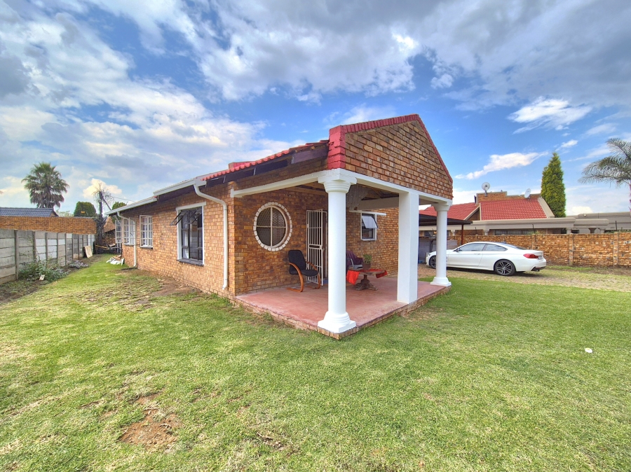3 Bedroom Property for Sale in Minnebron Gauteng
