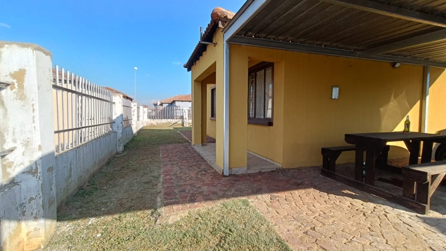 4 Bedroom Property for Sale in Bedworth Park Gauteng