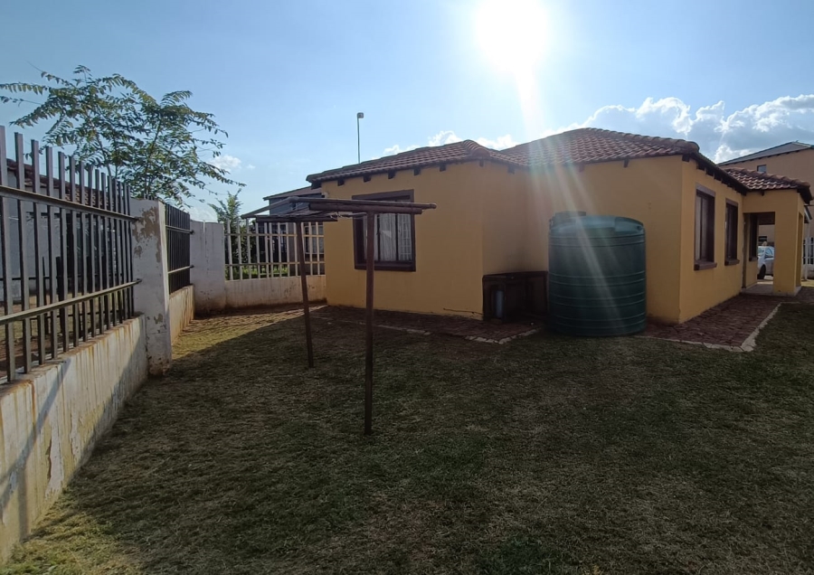 4 Bedroom Property for Sale in Bedworth Park Gauteng