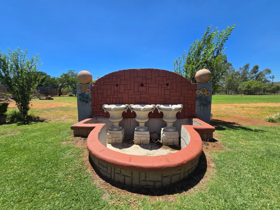 5 Bedroom Property for Sale in Kameeldrift East Gauteng