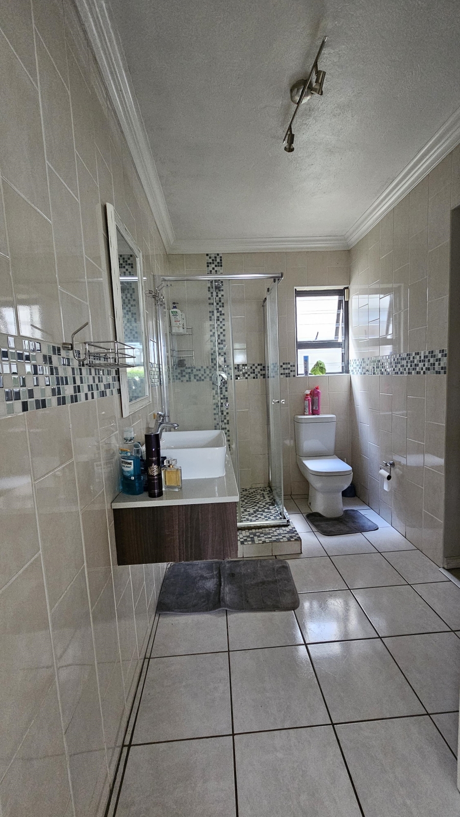 4 Bedroom Property for Sale in Hurlingham Gauteng