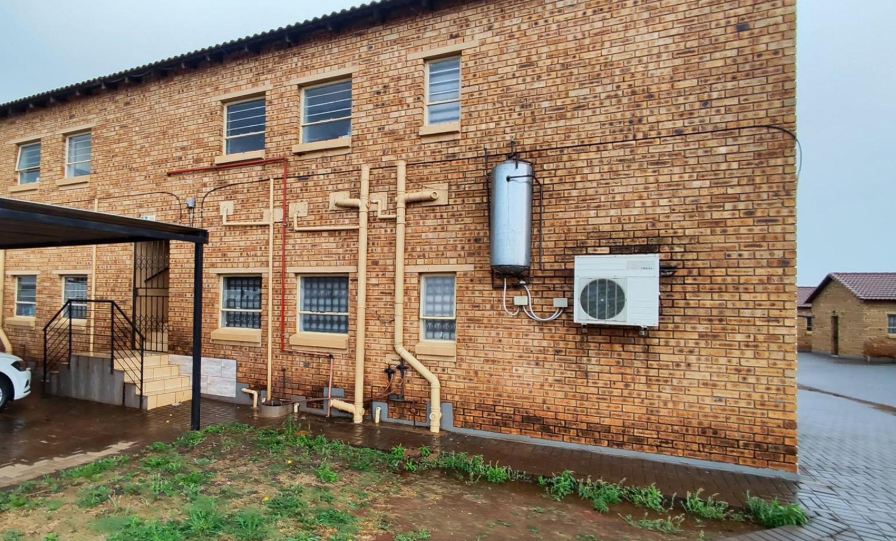 2 Bedroom Property for Sale in Dawn Park Gauteng