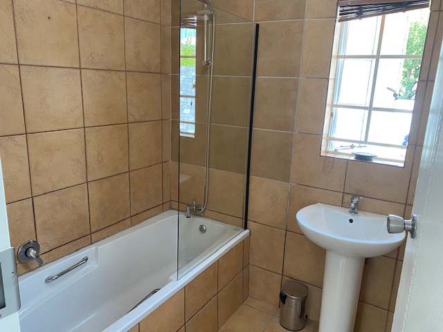 9 Bedroom Property for Sale in Bramley Park Gauteng