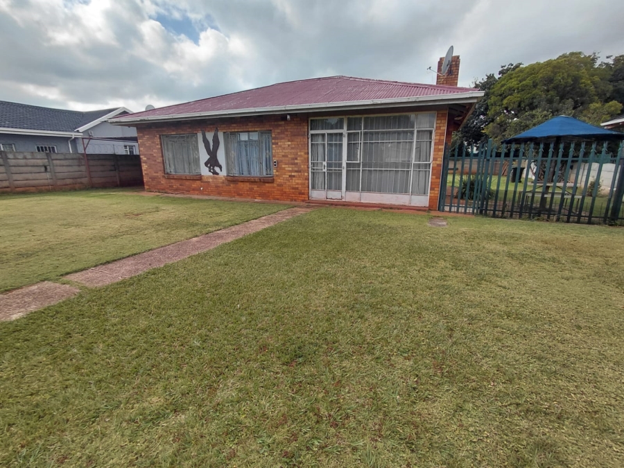 3 Bedroom Property for Sale in Casseldale Gauteng