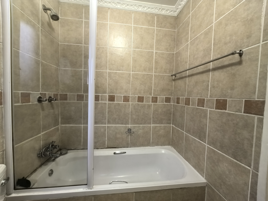 2 Bedroom Property for Sale in Noordhang Gauteng