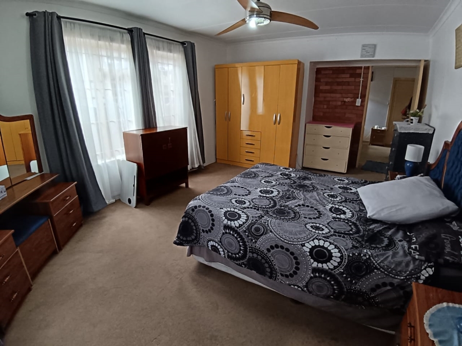 4 Bedroom Property for Sale in Selection Park Gauteng