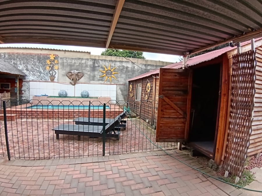4 Bedroom Property for Sale in Selection Park Gauteng