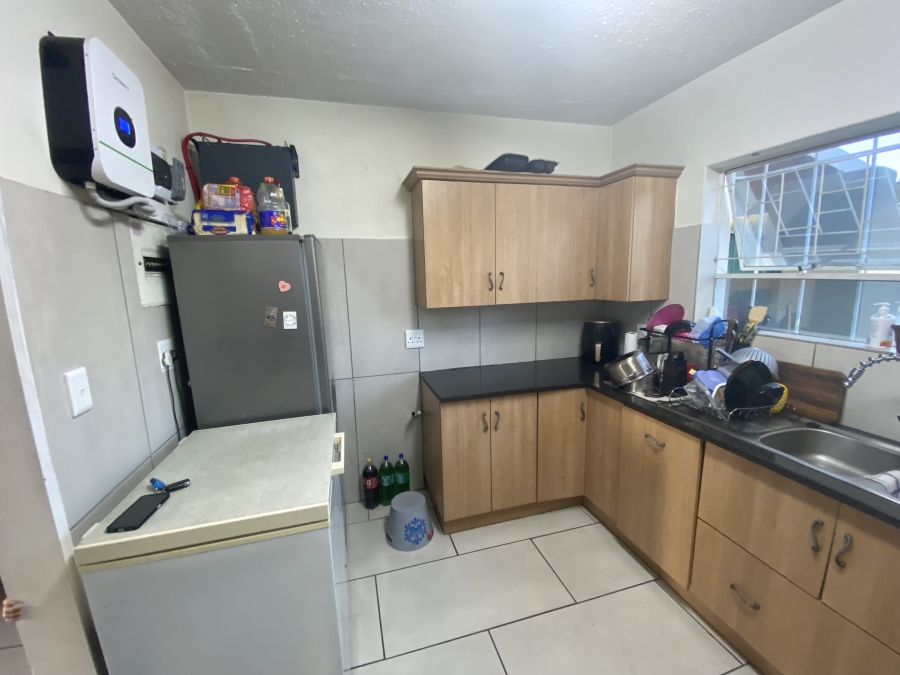 3 Bedroom Property for Sale in Farrarmere Gauteng