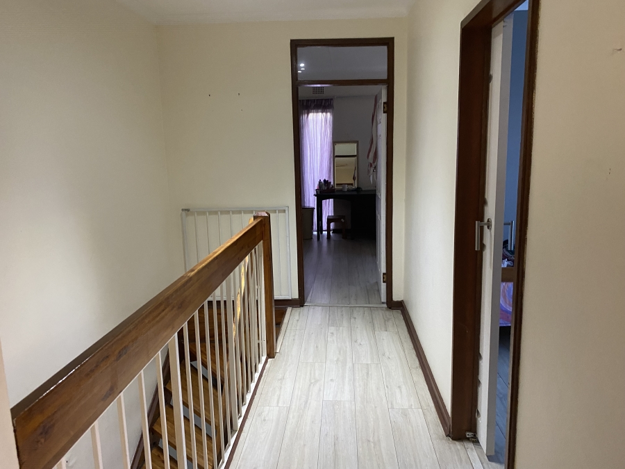 3 Bedroom Property for Sale in Farrarmere Gauteng