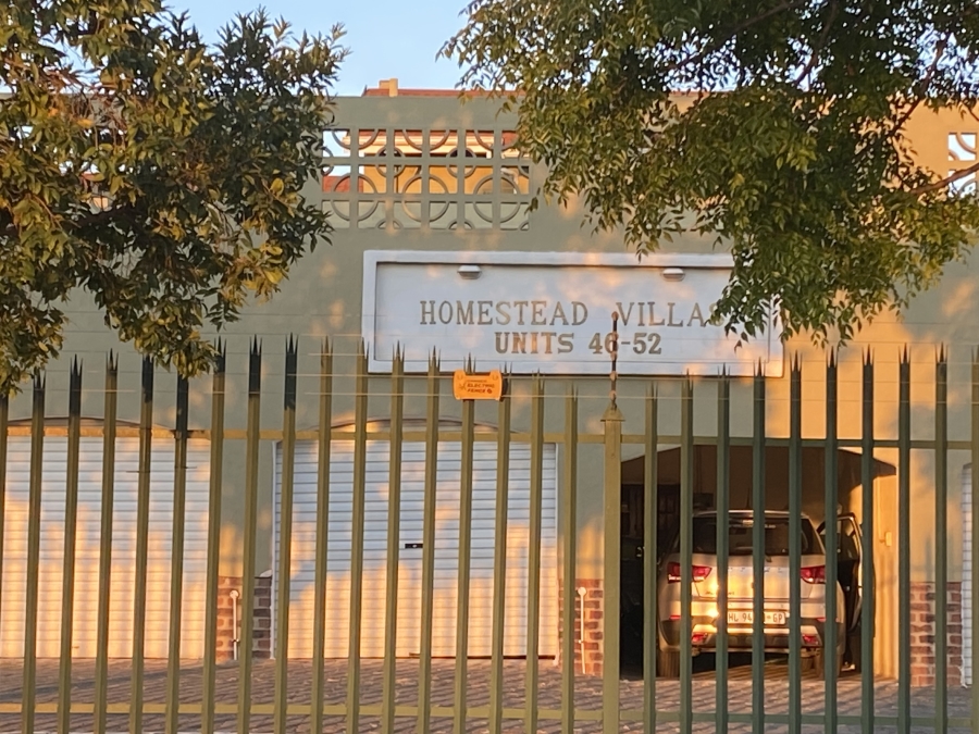 3 Bedroom Property for Sale in Farrarmere Gauteng