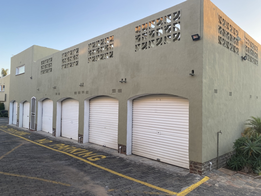 3 Bedroom Property for Sale in Farrarmere Gauteng