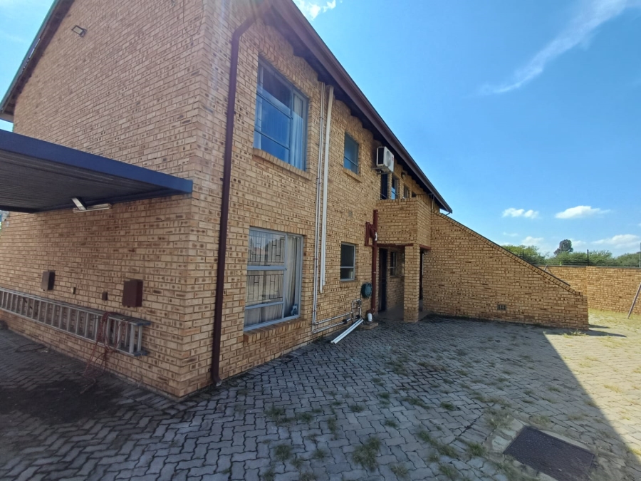 2 Bedroom Property for Sale in Riversdale Gauteng