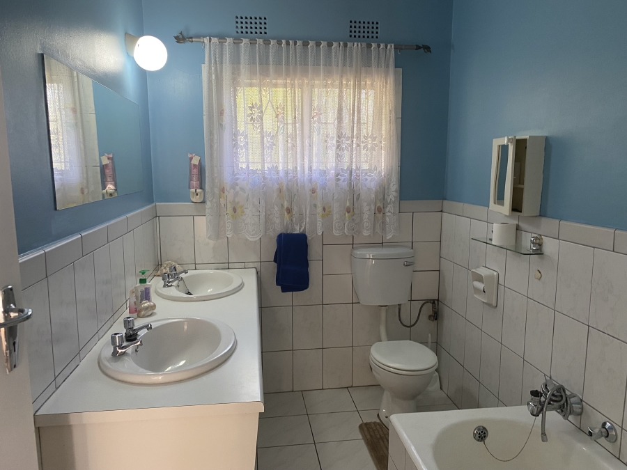 4 Bedroom Property for Sale in Atlasville Gauteng