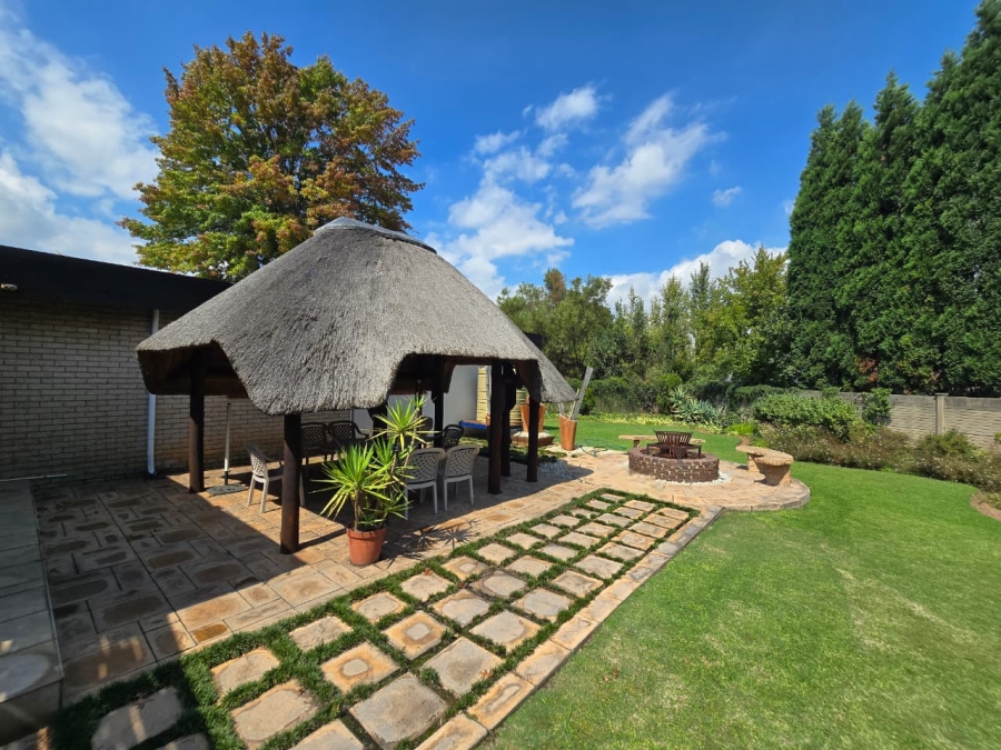 4 Bedroom Property for Sale in Three Rivers East Gauteng