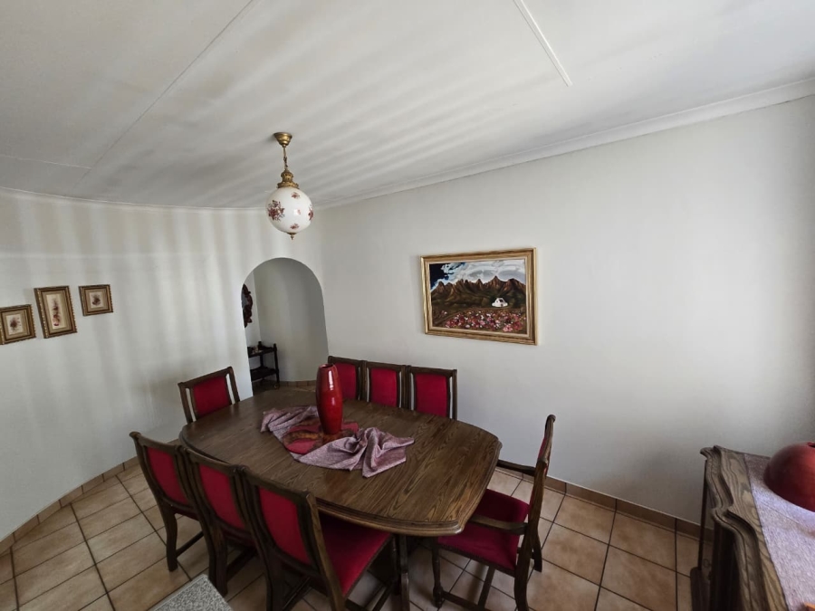 4 Bedroom Property for Sale in Three Rivers East Gauteng