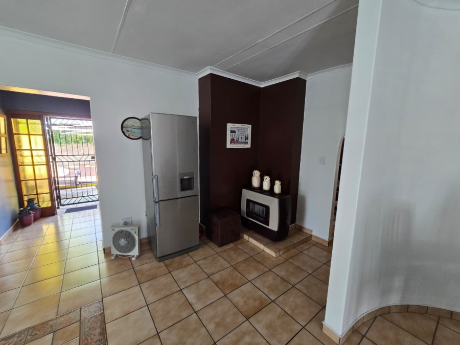4 Bedroom Property for Sale in Three Rivers East Gauteng