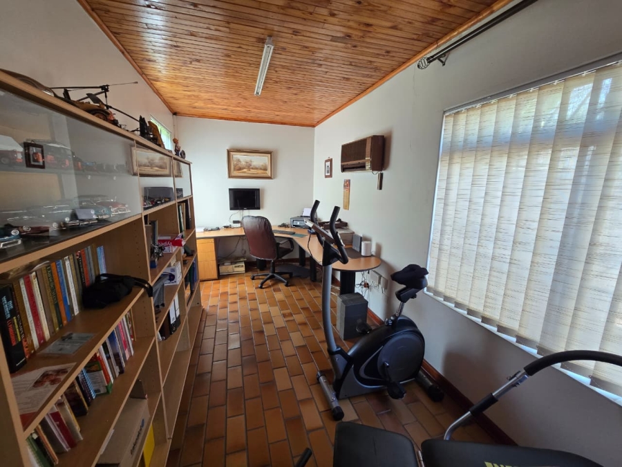 4 Bedroom Property for Sale in Three Rivers East Gauteng