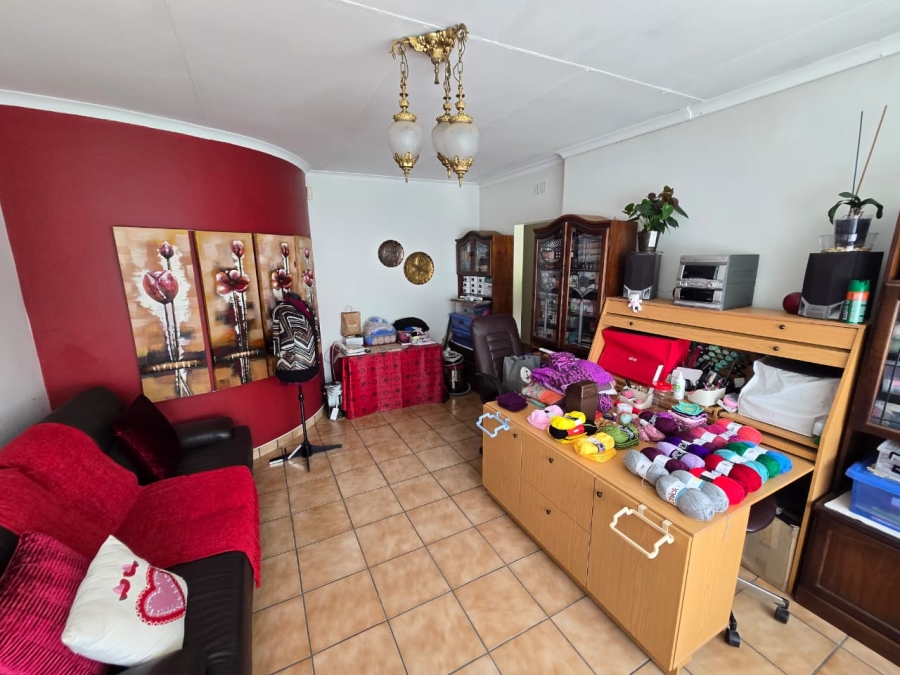 4 Bedroom Property for Sale in Three Rivers East Gauteng