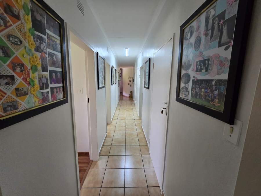 4 Bedroom Property for Sale in Three Rivers East Gauteng