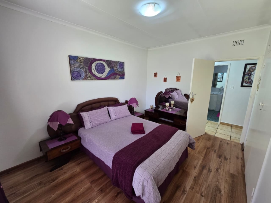 4 Bedroom Property for Sale in Three Rivers East Gauteng