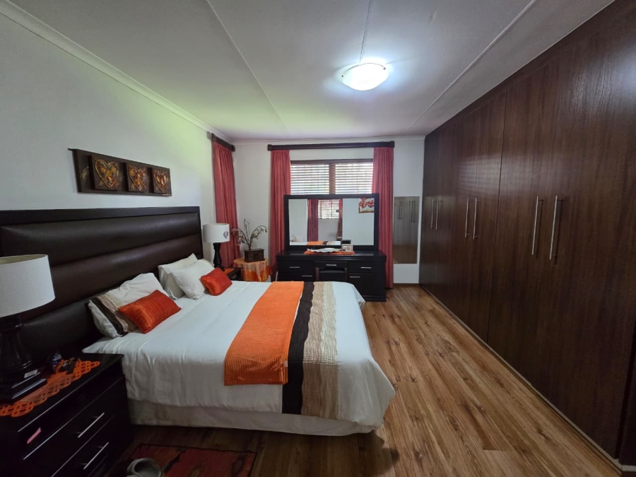 4 Bedroom Property for Sale in Three Rivers East Gauteng