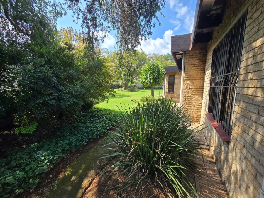 4 Bedroom Property for Sale in Three Rivers East Gauteng