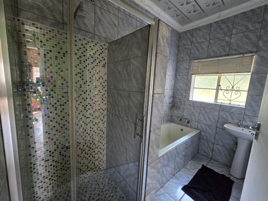 3 Bedroom Property for Sale in Three Rivers Gauteng