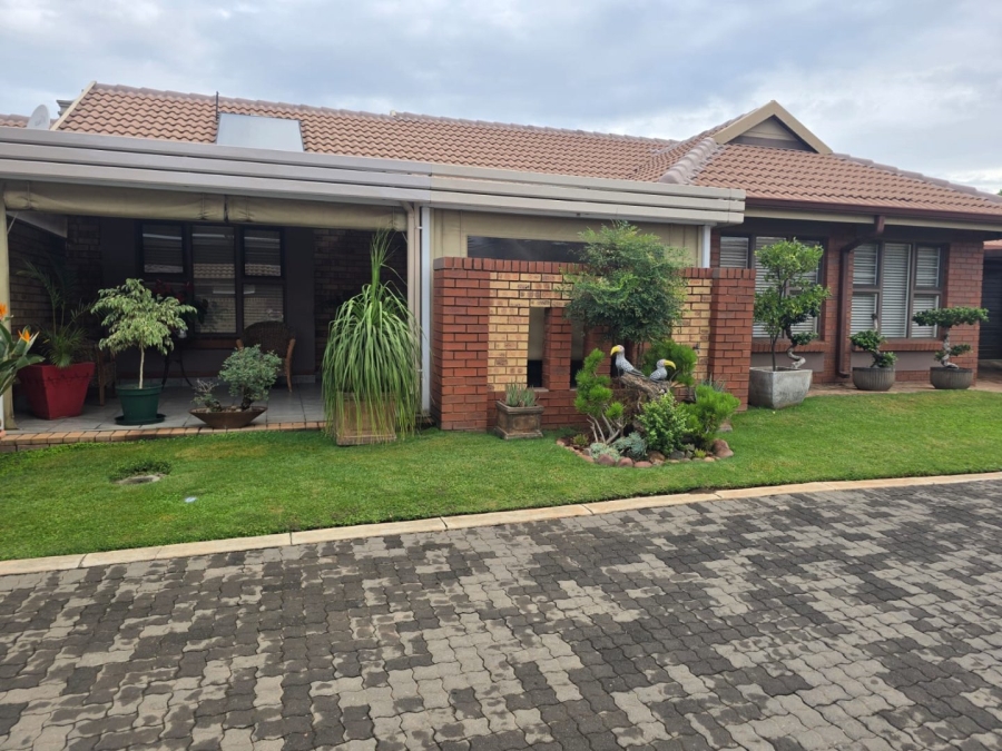 3 Bedroom Property for Sale in Montana Tuine Gauteng