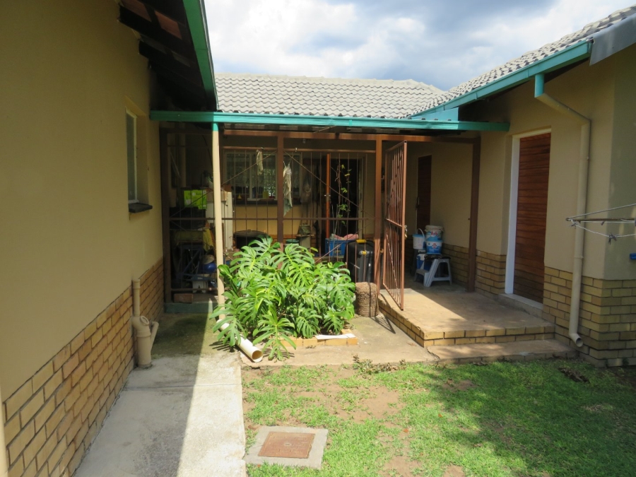 4 Bedroom Property for Sale in Mountain View Gauteng