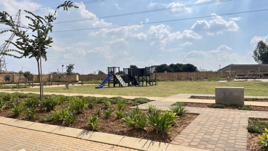2 Bedroom Property for Sale in Brentwood Gauteng