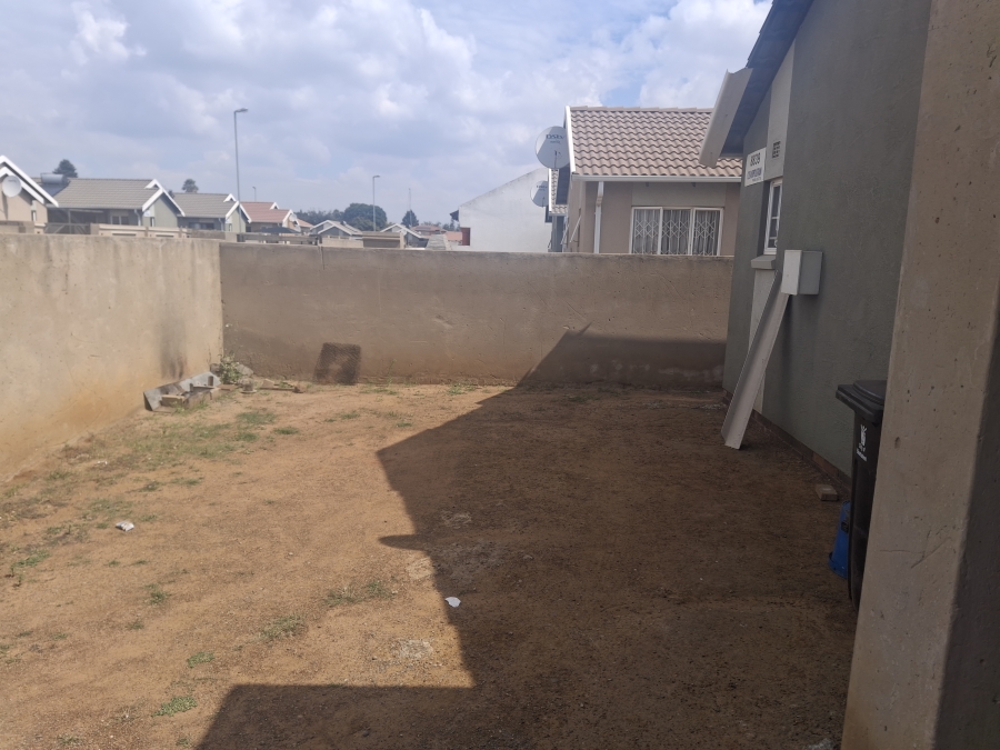 2 Bedroom Property for Sale in Windmill Park Gauteng